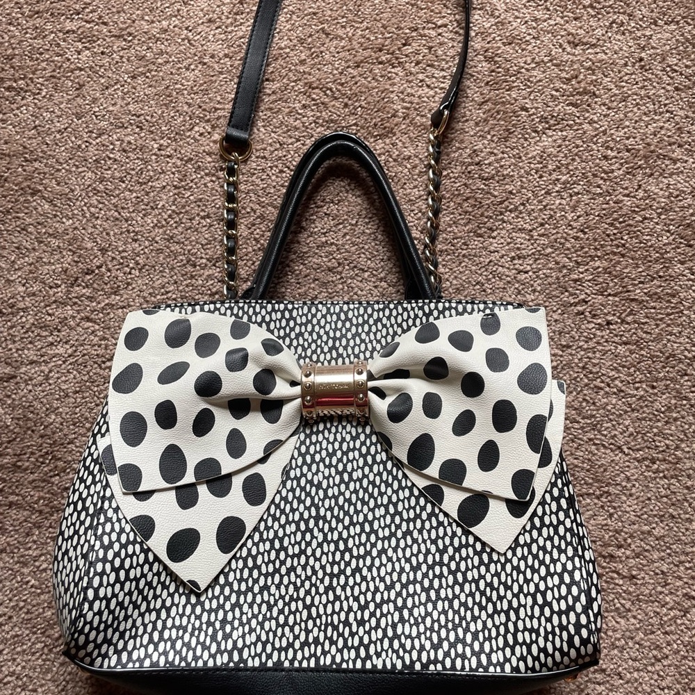 Betsy Johnson Black and White Bow Purse